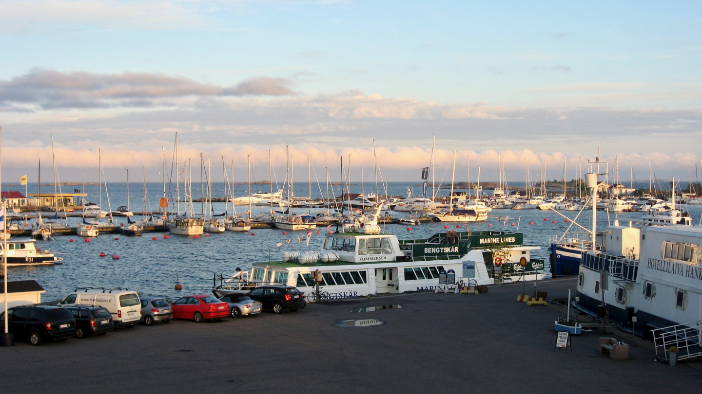 Summer solstice in Hango marina