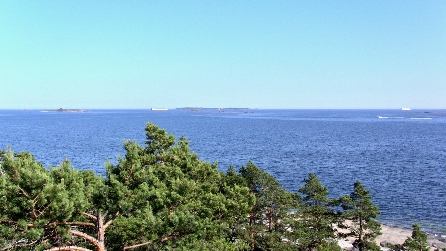 Sea view from the Myrskykallio of Villinki