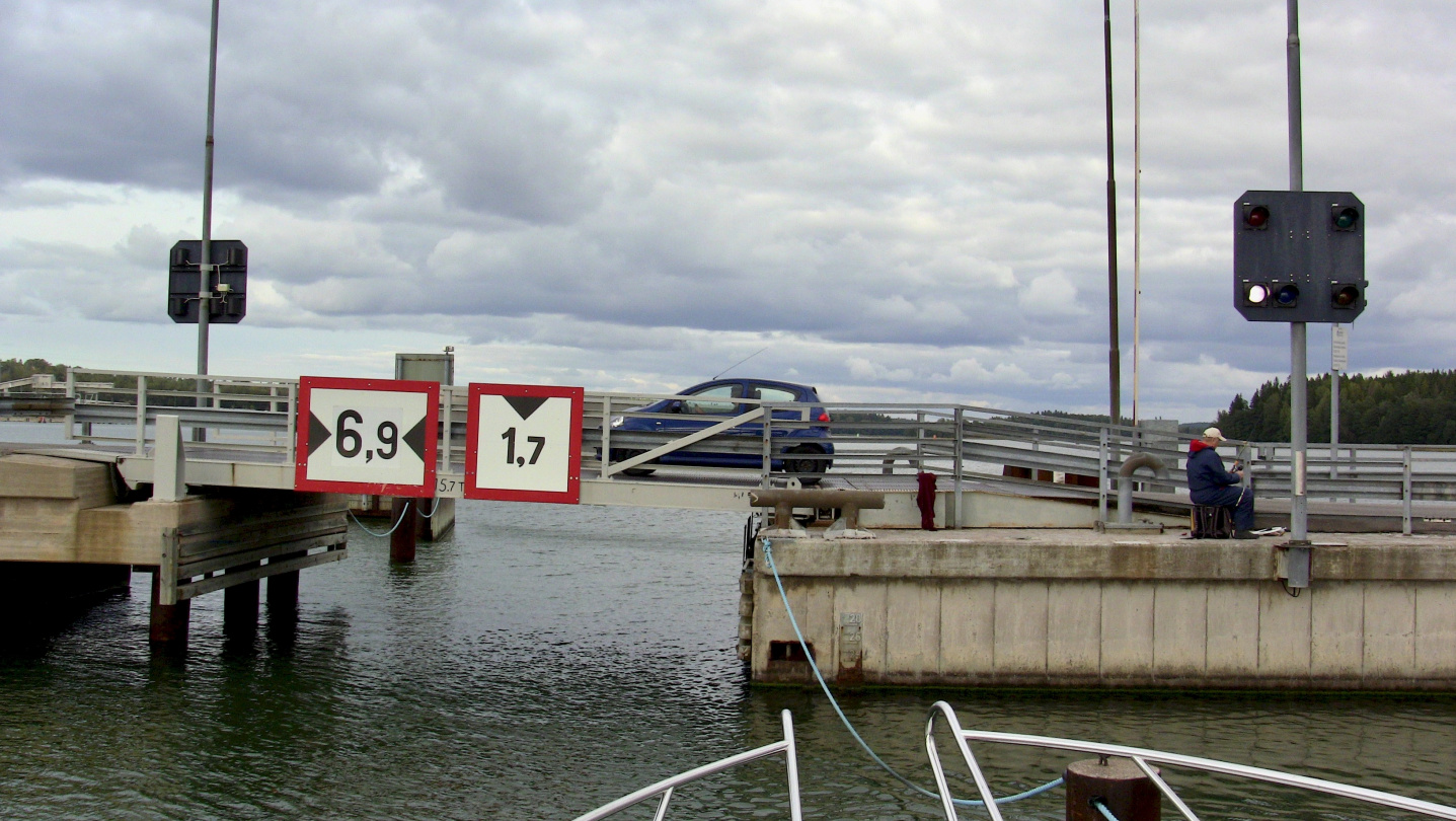 The lifting bridge of Parainen