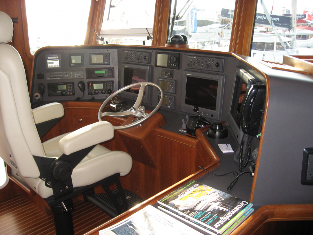 Nordhavn 47 command bridge