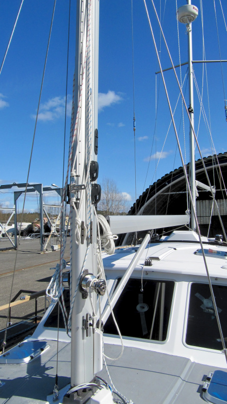 Installation of the rig of Nauticat 441