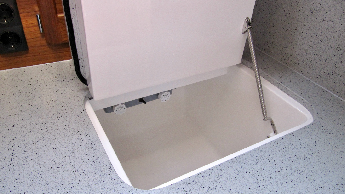 Suwena's smaller freezer