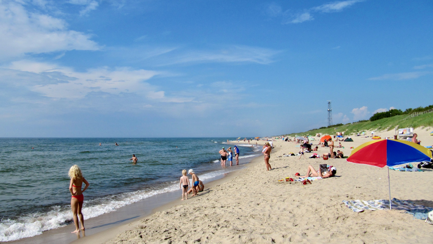 The sand beach on the Baltic Sea side of Nida