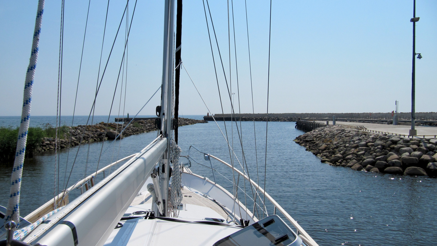 Towards the nonexistent rock in Ringsu