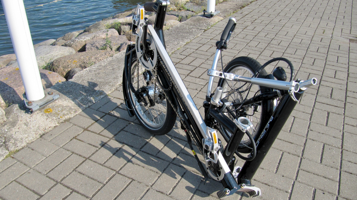 Folded tandem bike