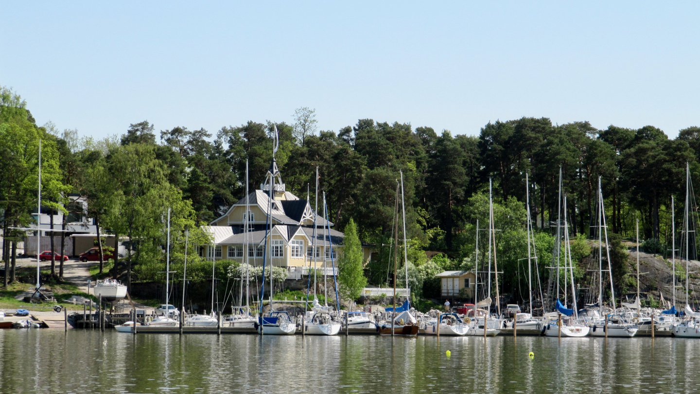 The marina of yacht club ASS on river Aurajoki