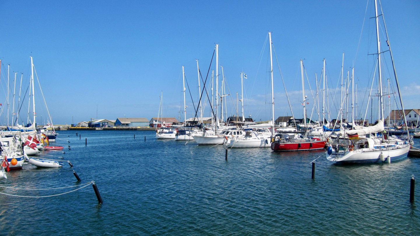 Mooring buoys in Anholt harbour