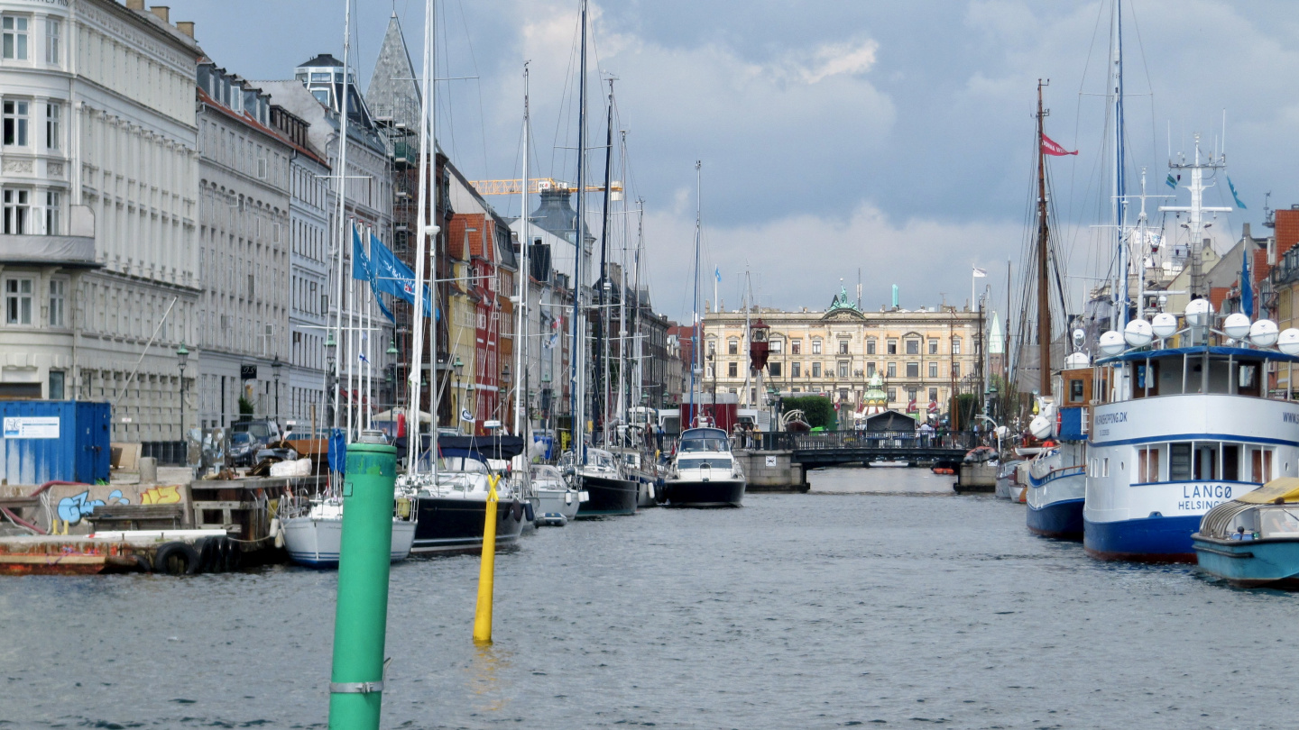 Vierasvenepaikat Nyhavn satamassa Kööpenhaminassa