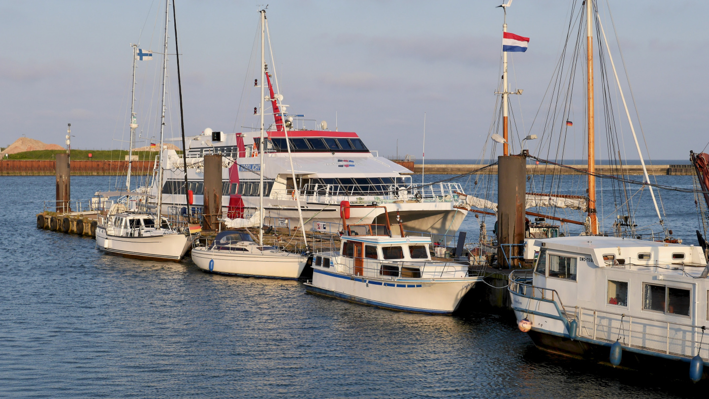 Suwena in Burkana marina of Borkum