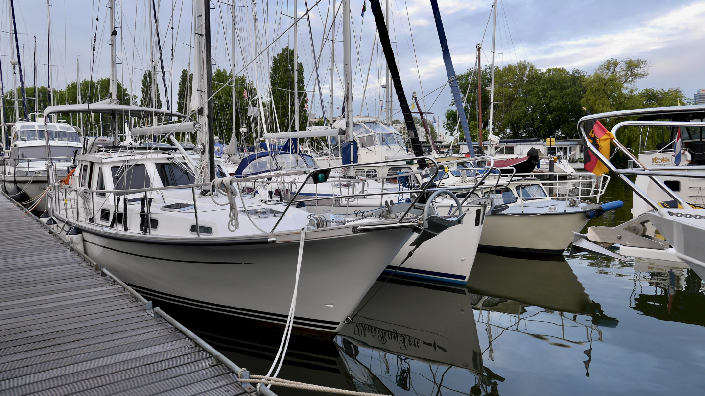 Suwena in the Sixhaven marina of Amsterdam