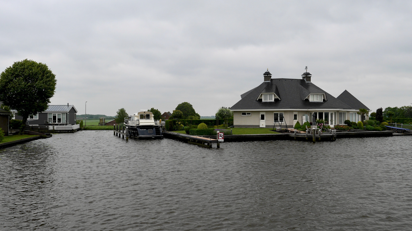 Hollantilaisia taloja Staande Mast reitin varrella