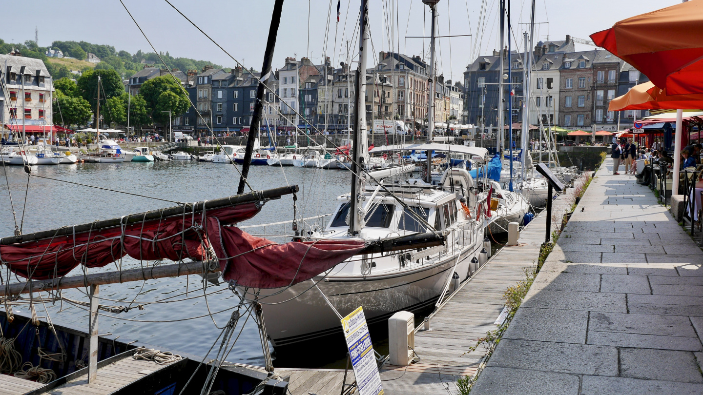 Suwena in Honfleur