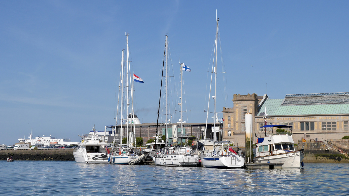 Suwena at the waiting pontoon of the Cherbourg marina