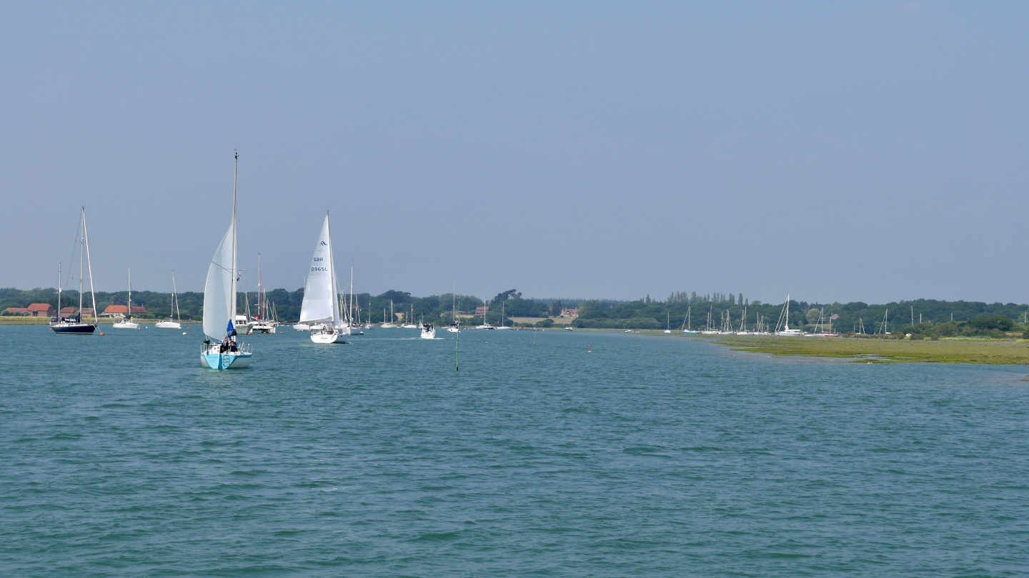 Sailing on the Beaulieu river