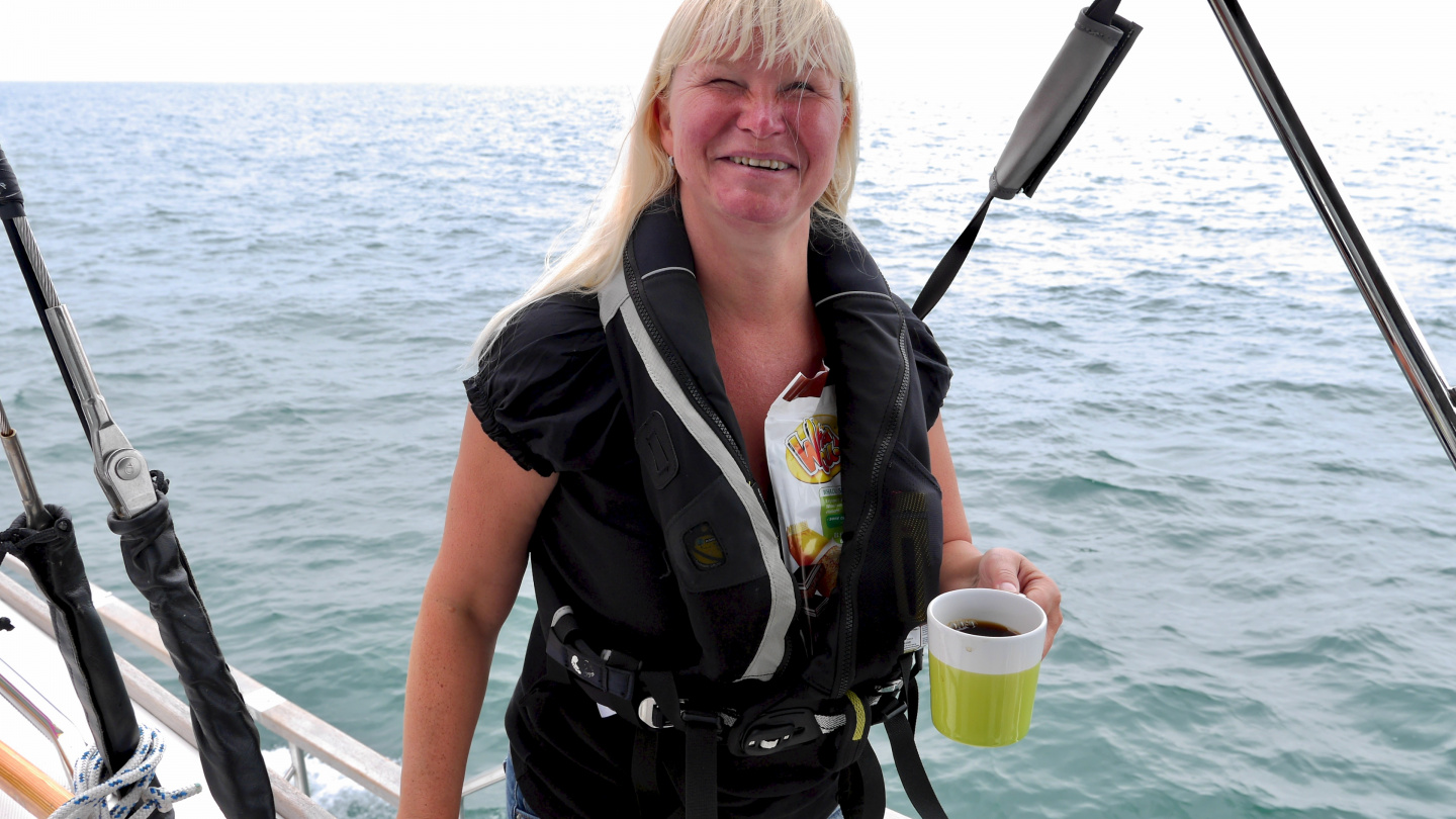 Coffee break on the English Channel