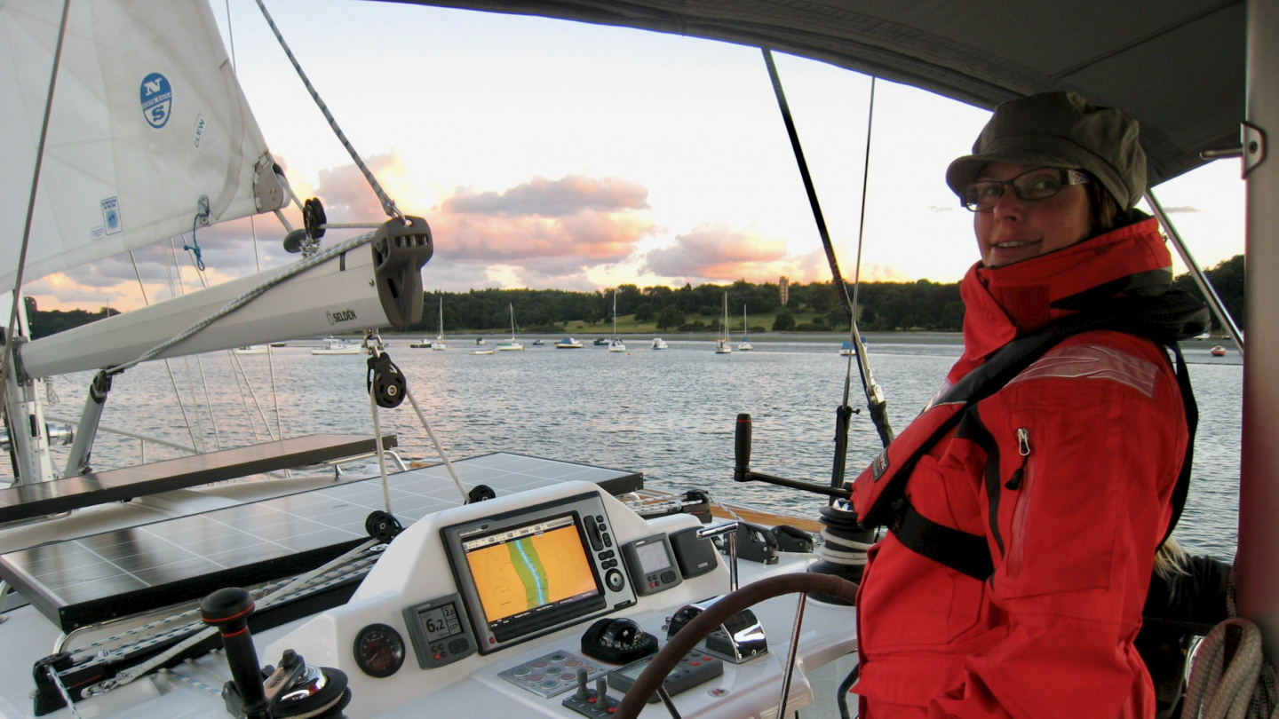 Tuovi sailing aboard Suwena on the river Orwell