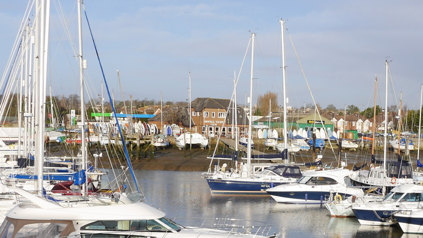 Orwell Yacht Club during the low water in the winter