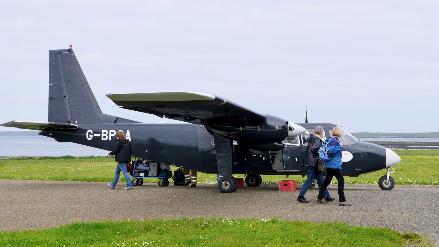 Last call of the flight to Kirkwall in Westray