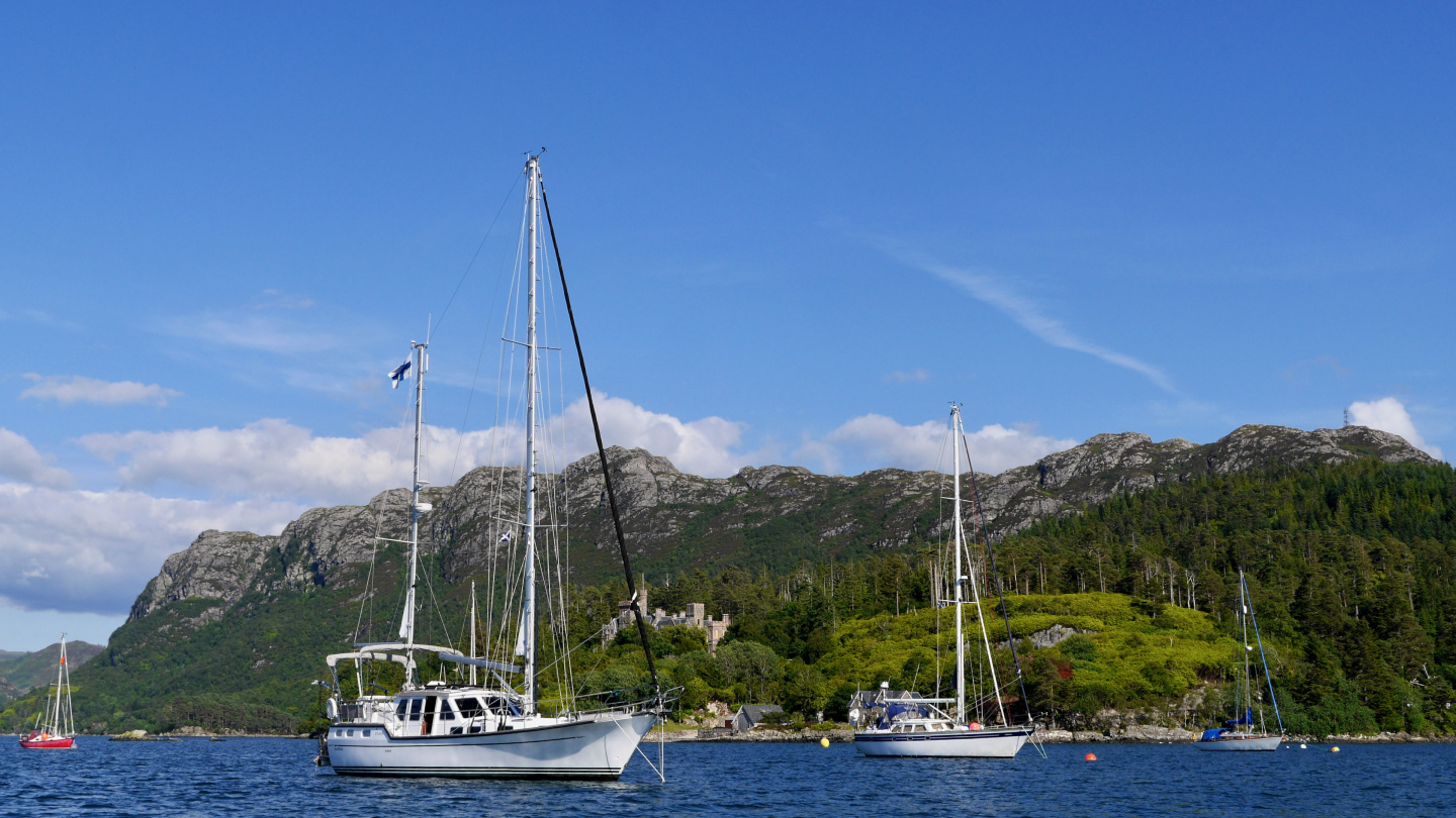 Suwena anchored in Plockton in Scotland