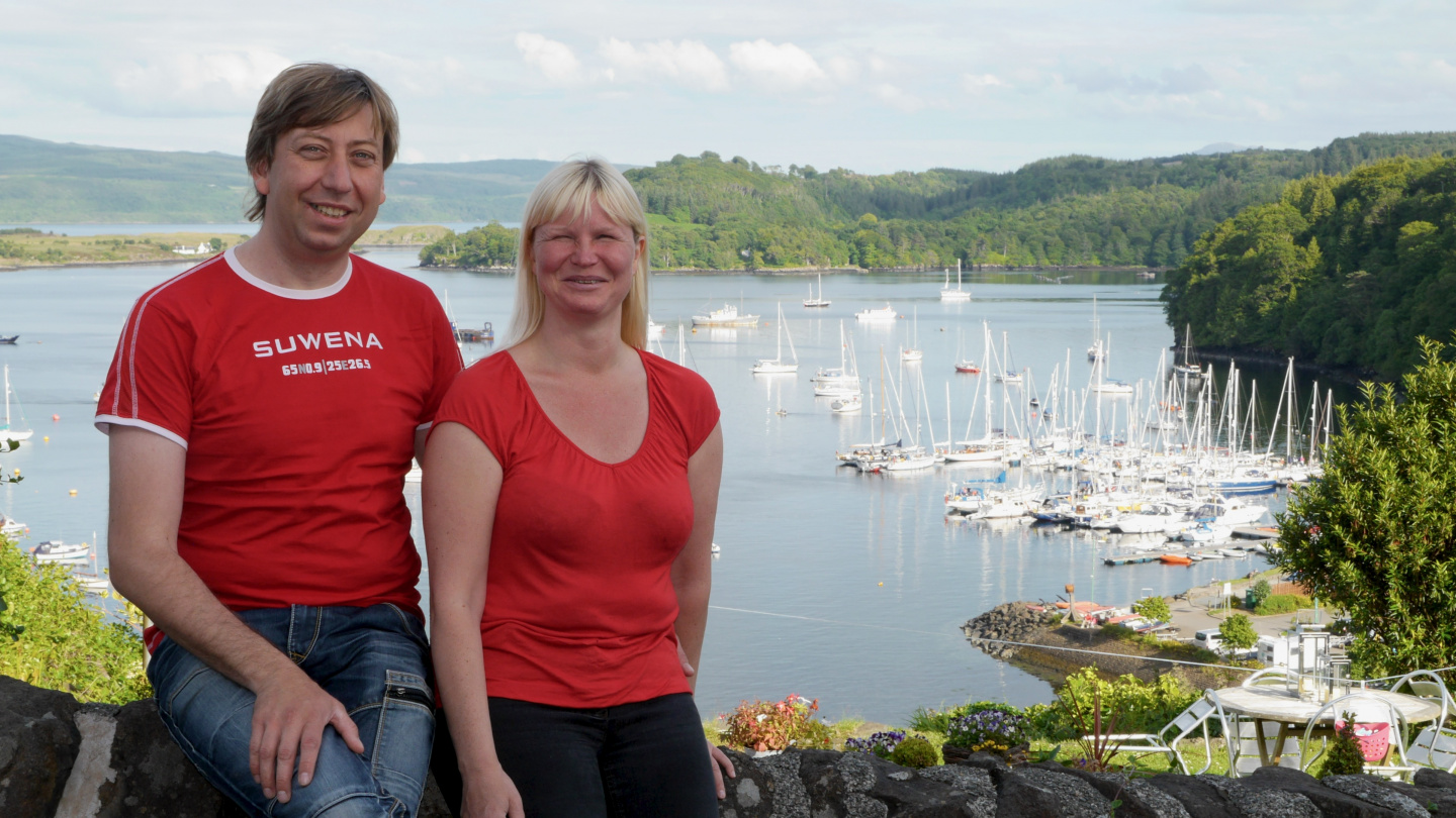 Eve and Andrus in Tobermory in Scotland