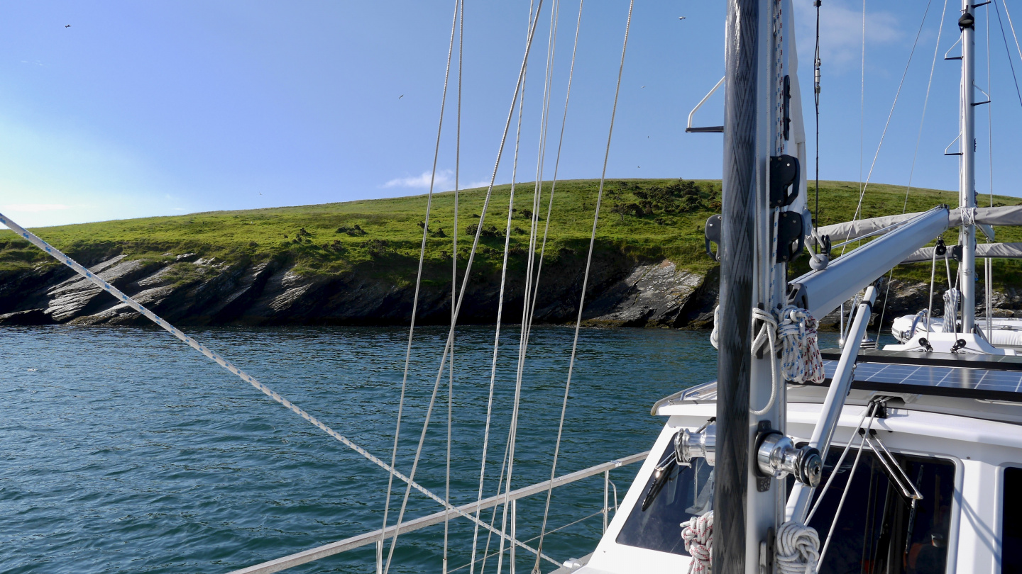 Suwena anchored on Sandycove in Ireland