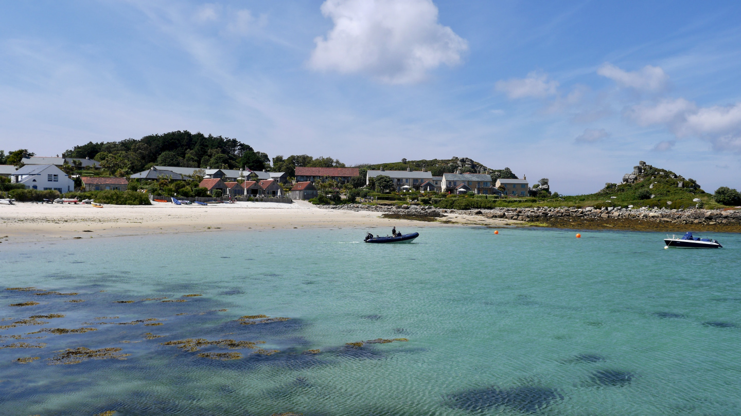 Holiday apartments on the Tresco island on the Isles of Scilly