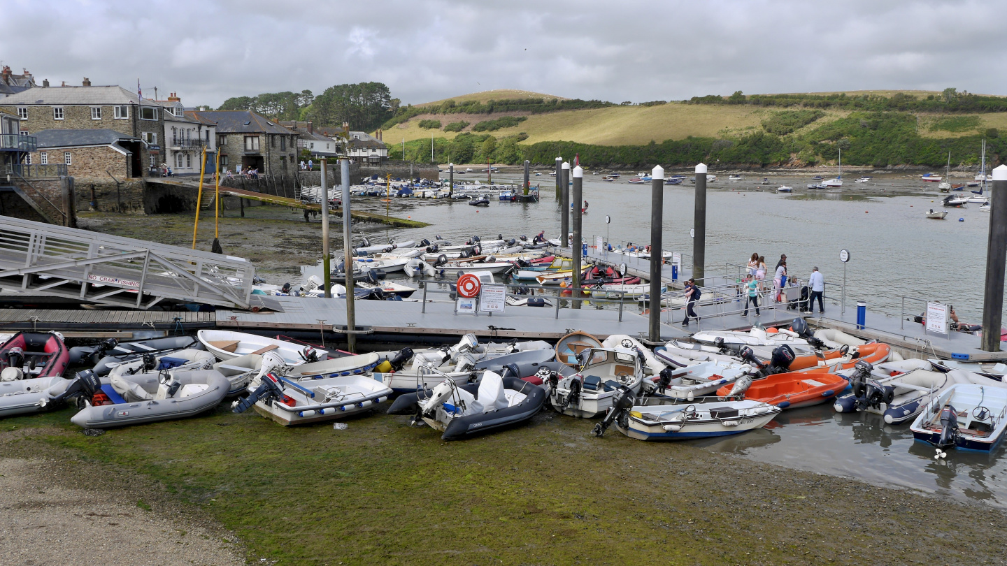 Salcombe dinghy dock at the low water