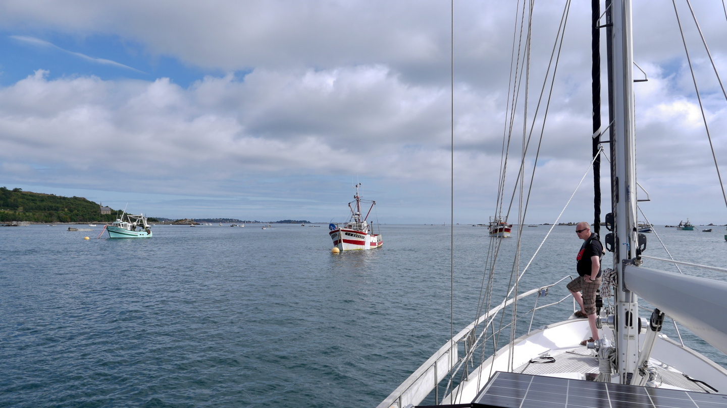 Suwena leaving Paimpol