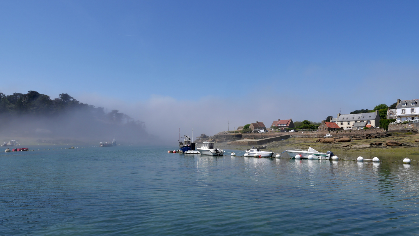 Fog from the sea arriving at Ploumanac'h lagoon in Brittany