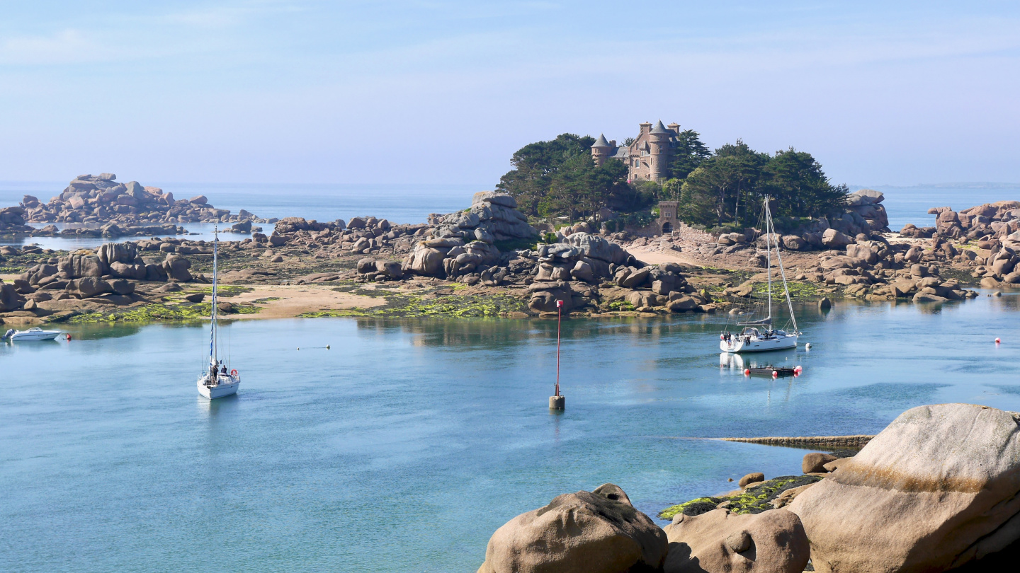 Yachts waiting for hight tide at the Ploumanac'h entrance