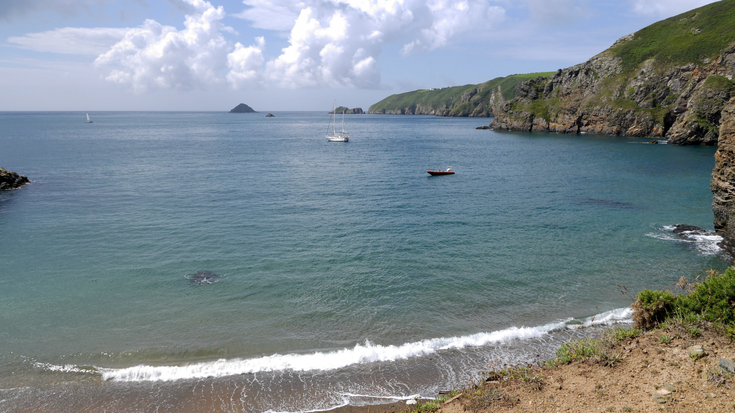 Suwena anchored on Dixcart Bay of Sark