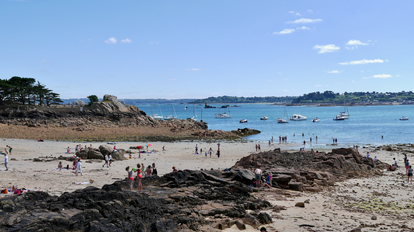 Guerzido beach on the island of Île de Bréhat in Brittany