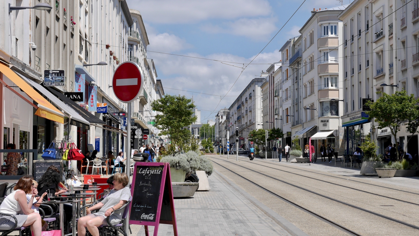 Rue de Siam, the central street of Brest