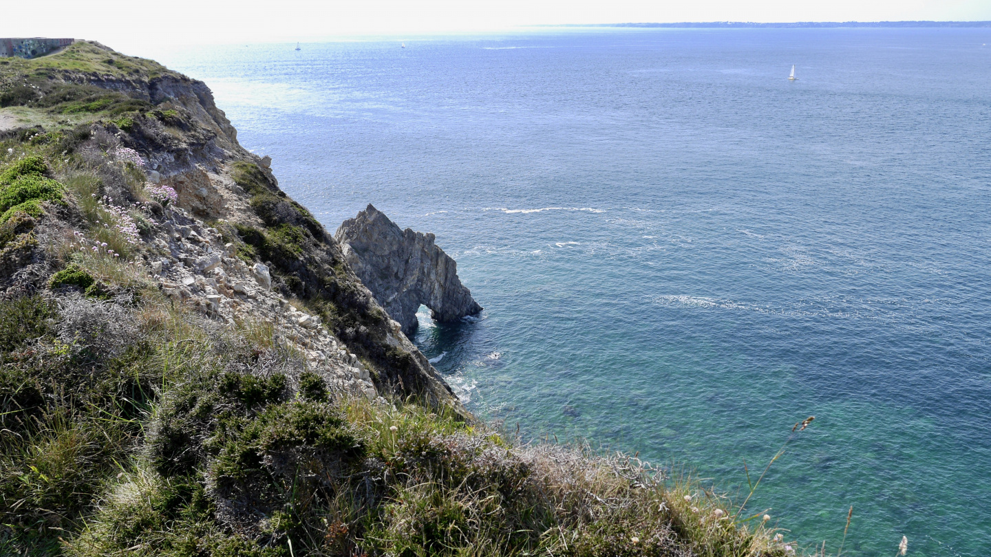 Trekking path on the coast of the Crozon peninsula, Brittany