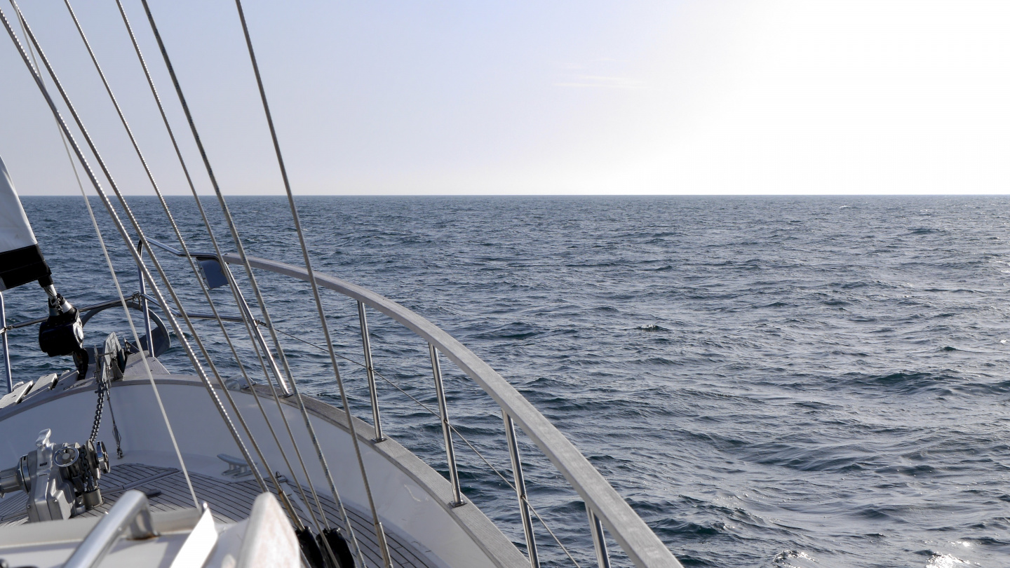 Suwena sailing across the Bay of Biscay