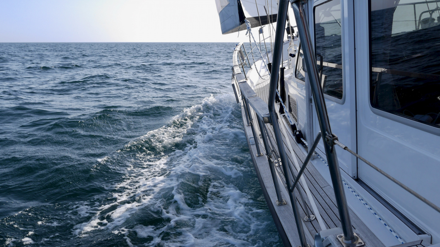 Crossing of the Bay of Biscay 7.7. – 8.7. Suwena's crossing of the Bay of Biscay