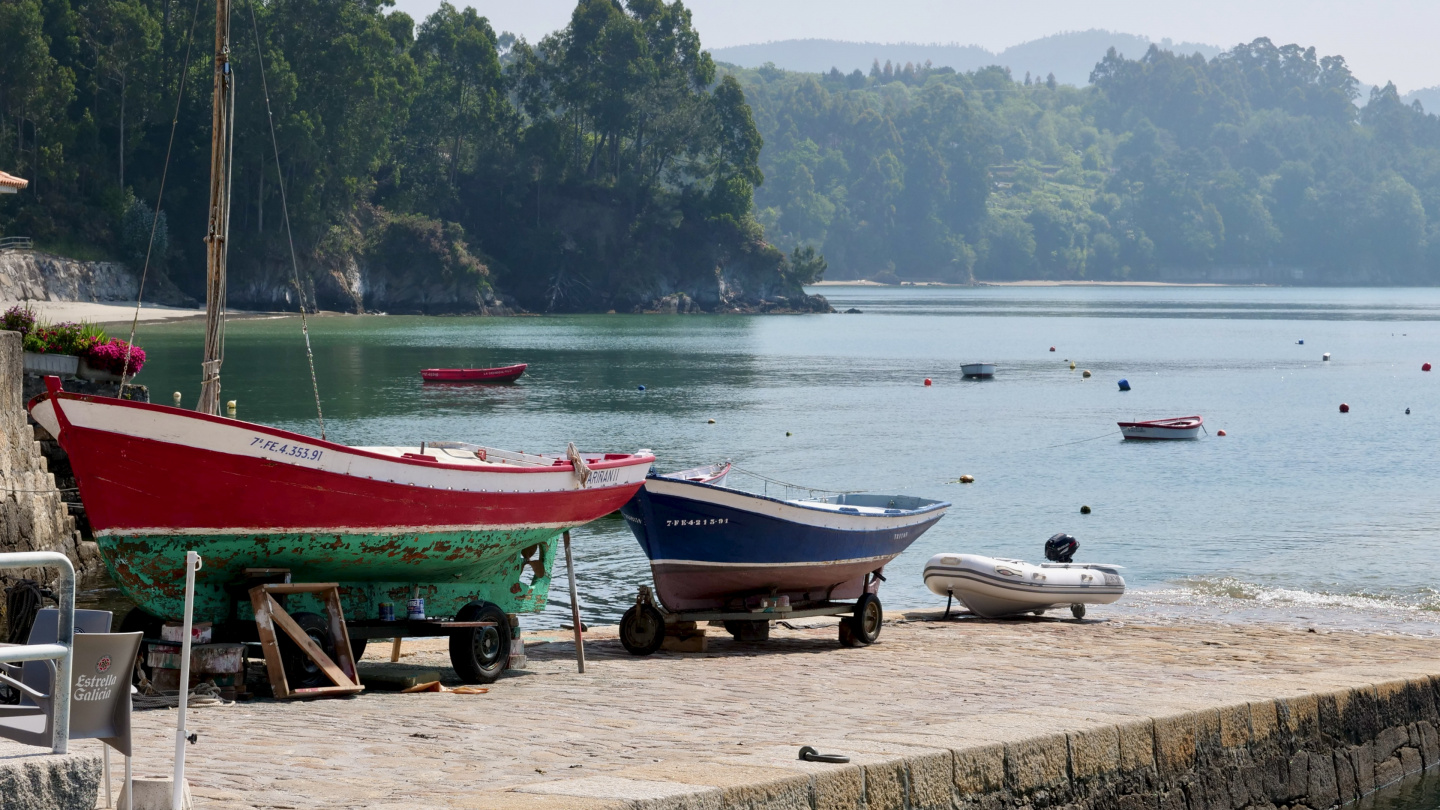 Pikku Suwena in Redes, Ría de Ares, Galicia