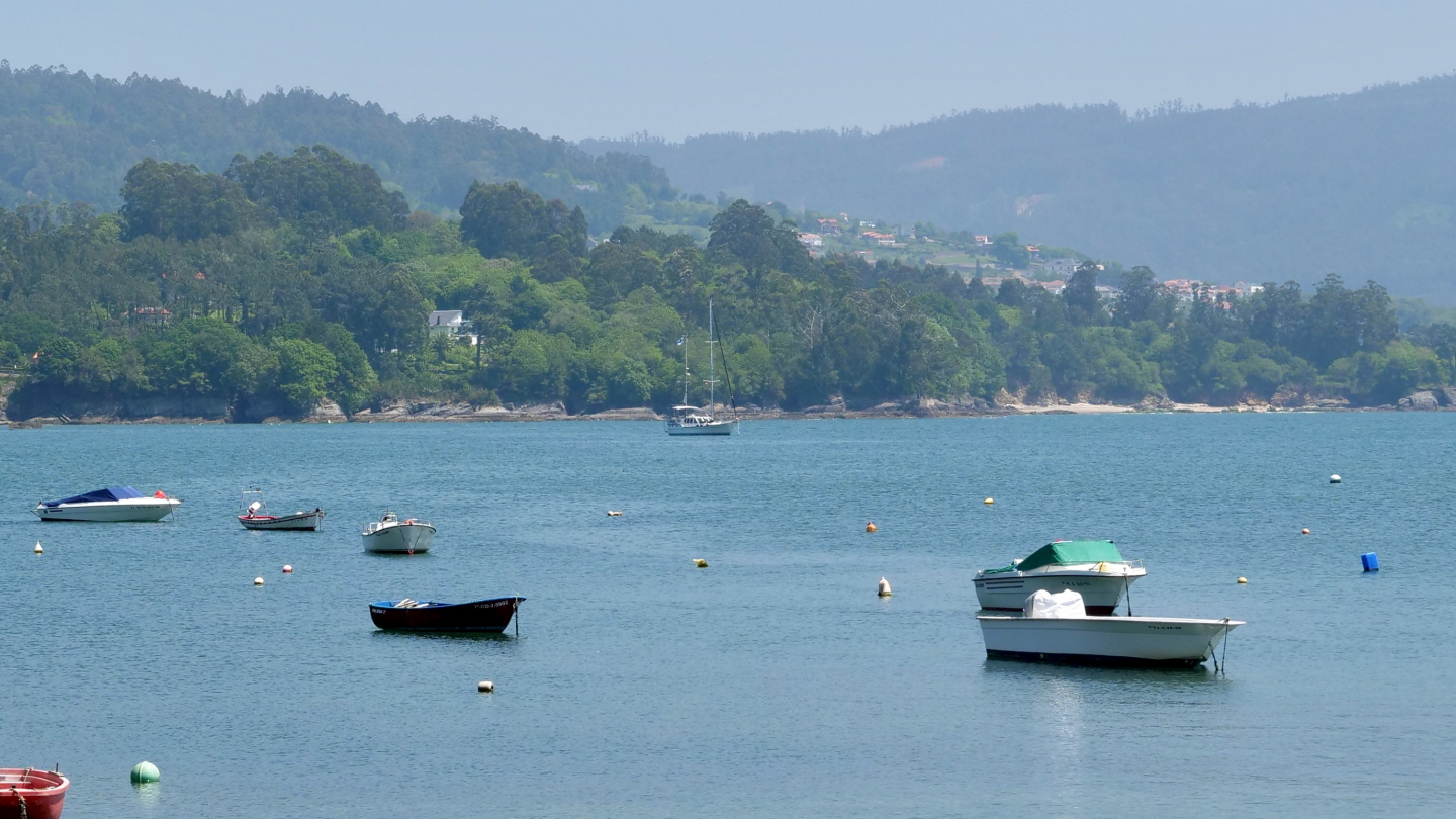 Suwena anchored, Redes Ría de Ares, Galicia