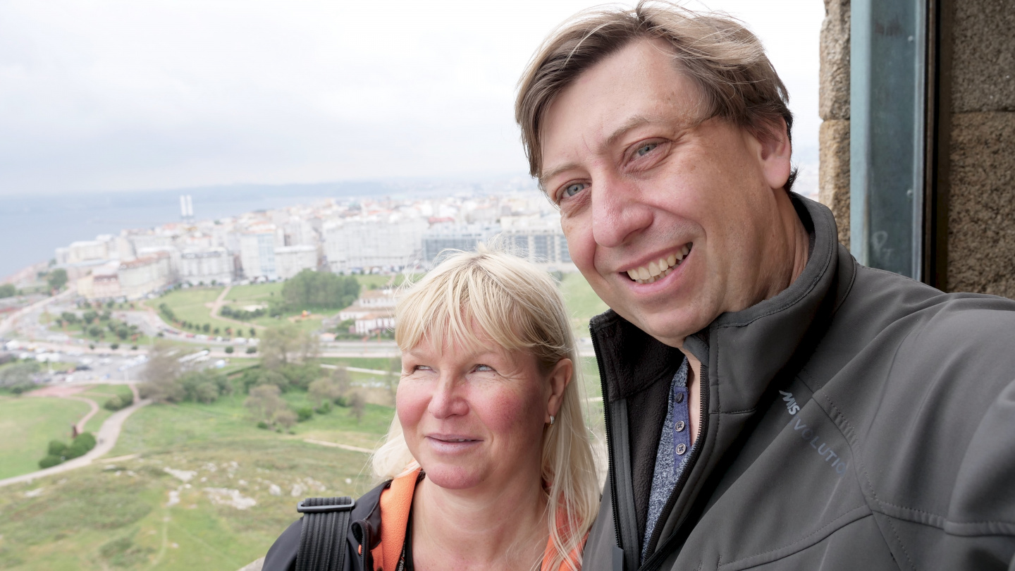 Eve ja Andrus Herkuleen tornissa Coruñassa, Galicia