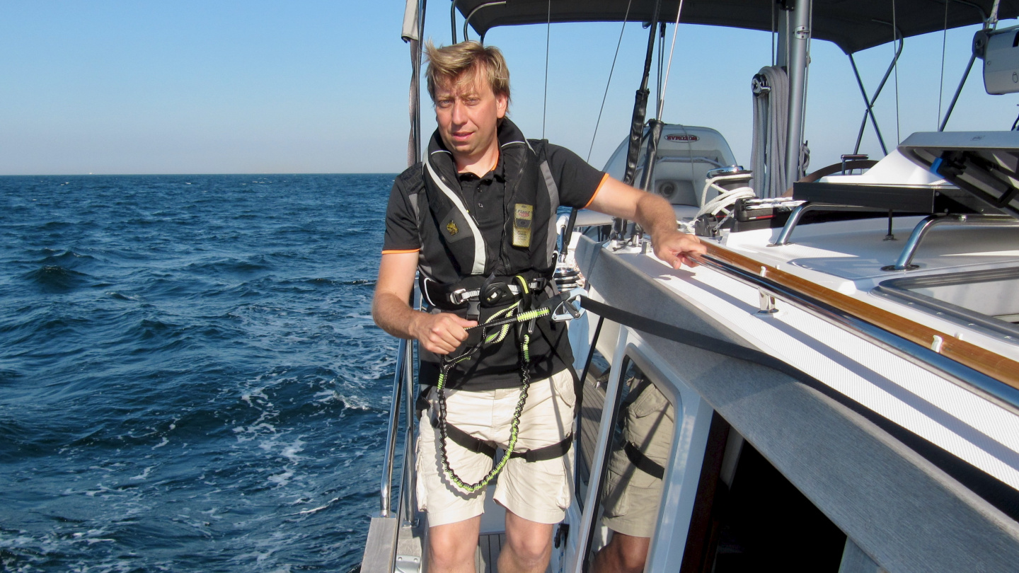 Andrus esittelee kannen turvavarusteita eteläisellä Itämerellä