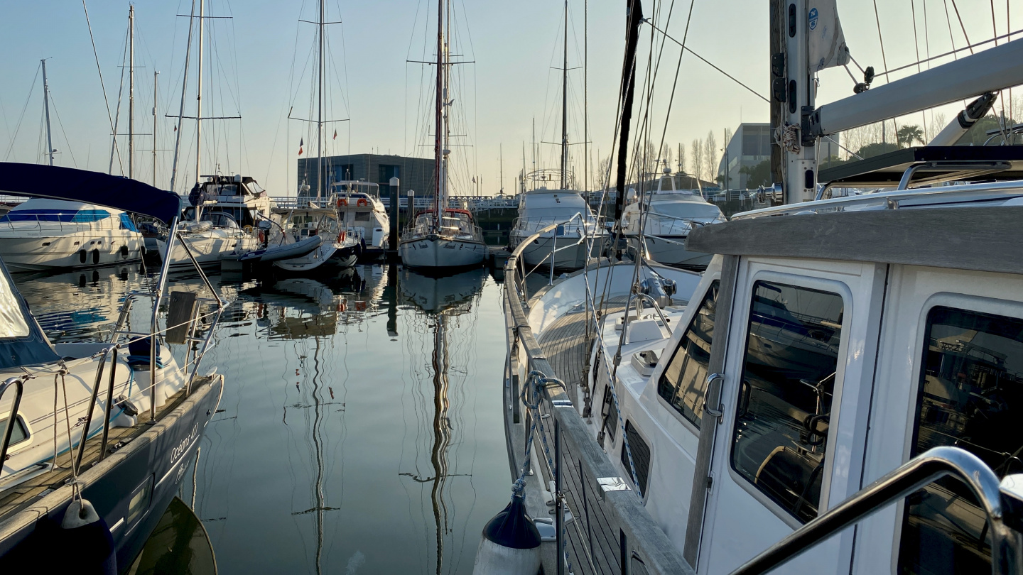 Suwena in Parque das Nações marina in Lisbon