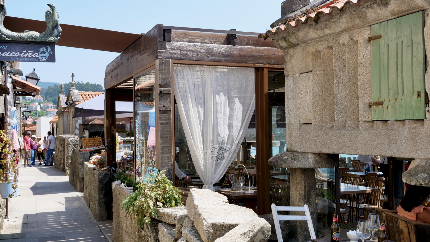 Rúa do Mar street in Combarro, Galicia