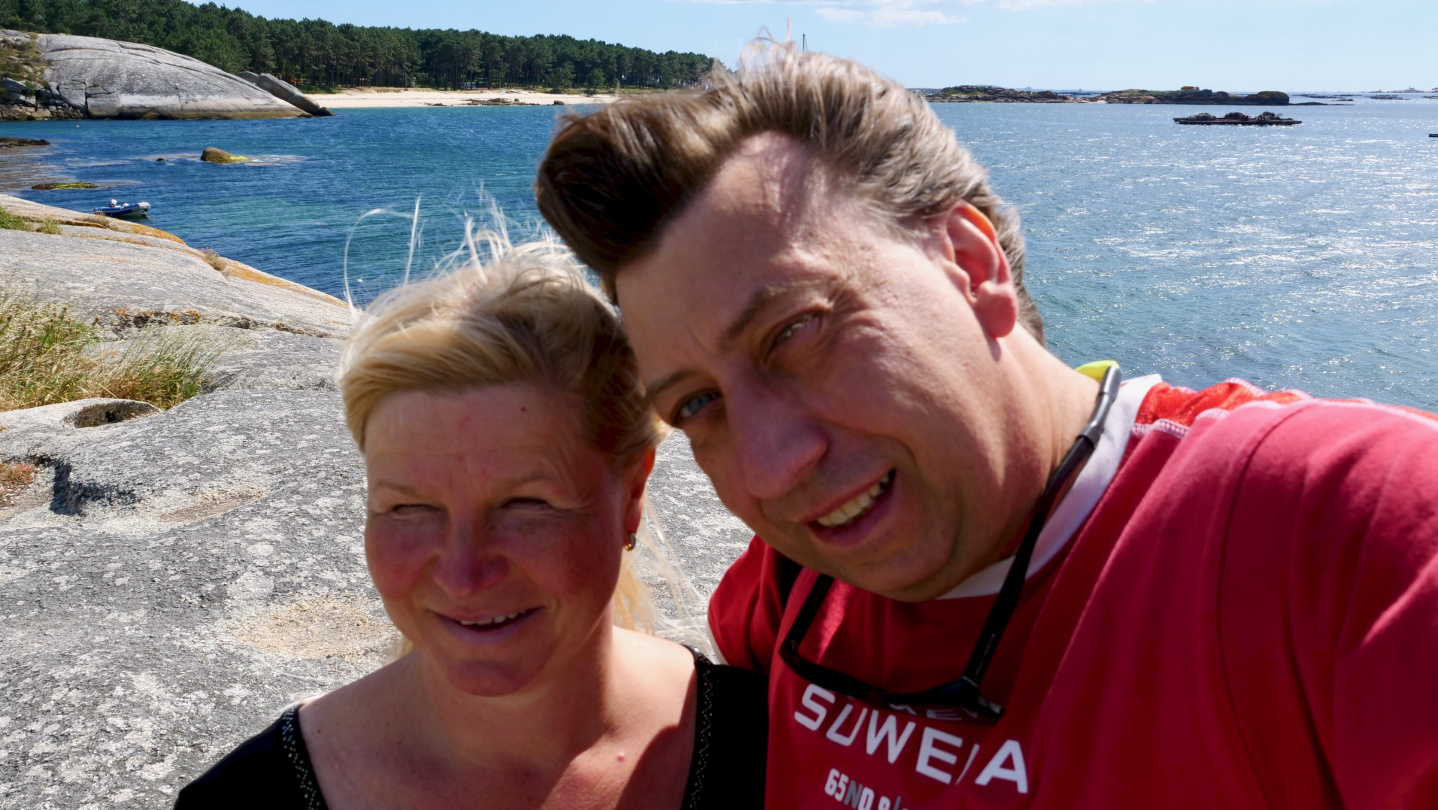 Eve and Andrus on the island of Arousa, Galicia