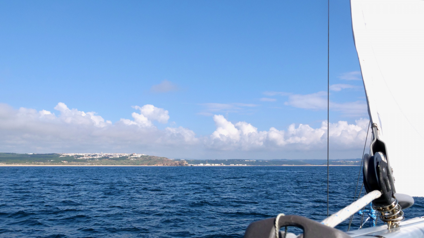 Suwena arriving in Nazaré, Portugal