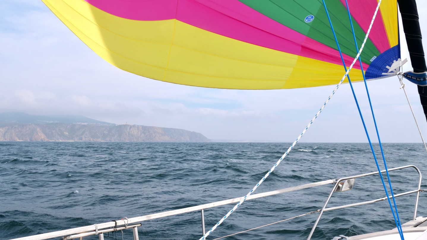 Suwena sailing on the coast of Portugal