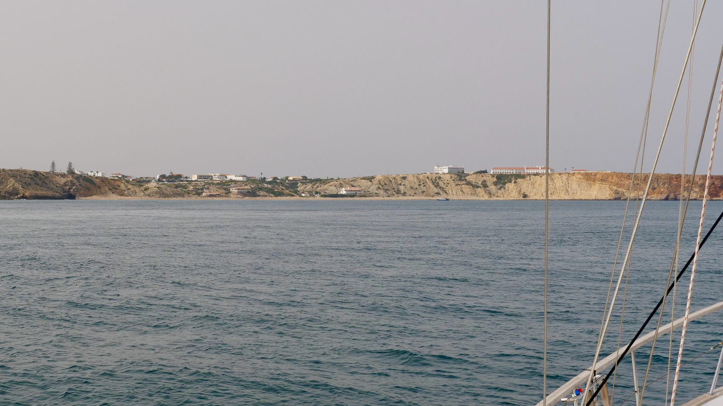 Suwena arriving in the bay of Sagres, Portugal