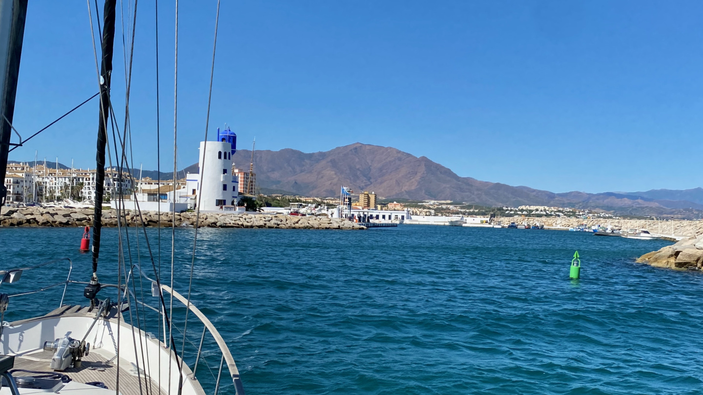 Suwena arriving in Duquesa, Spain