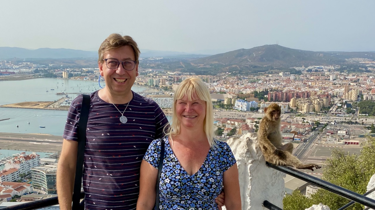 Eve ja Andrus Gibraltarinvuoren huipulla